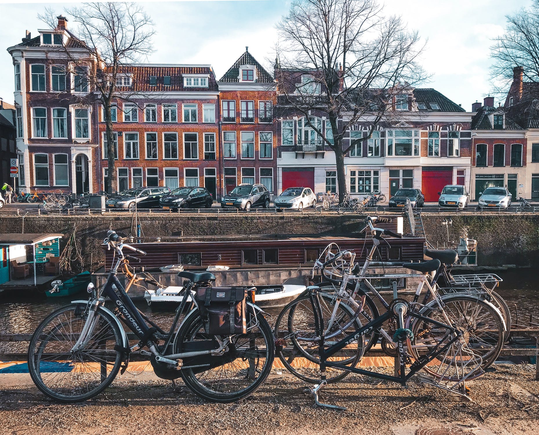 Free Dutch practice at the Amsterdam Public library