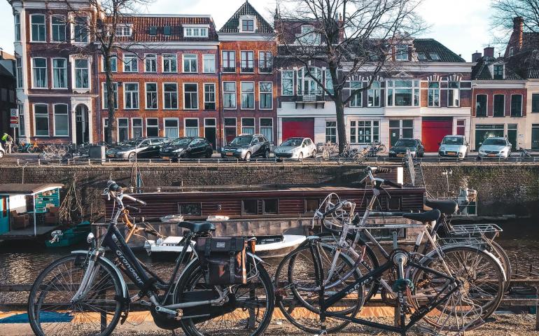 Free Dutch practice at the Amsterdam Public library